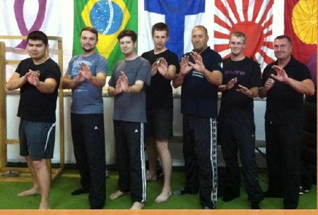 Trainer 5.v.links im Wakido KR.