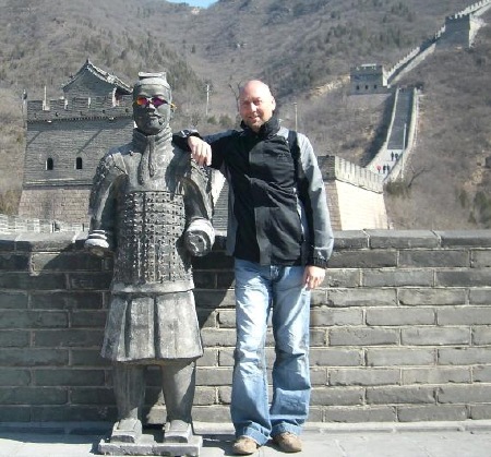 der Typ rechts im Bild !!  :-)